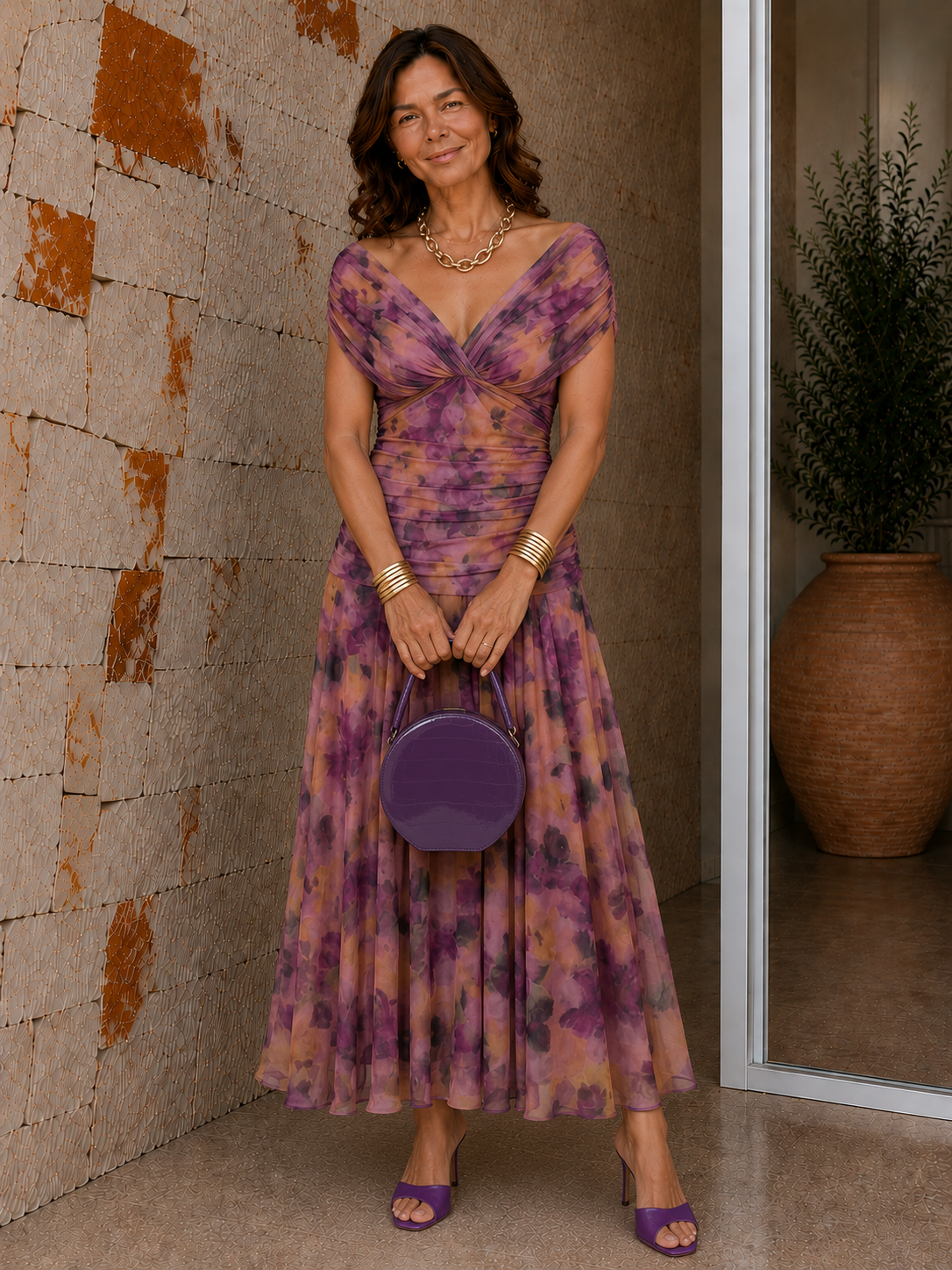 Geneviève | Floral V-Neck Midi Dress